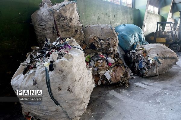 بازدید از مراکز تفکیک زباله تهران