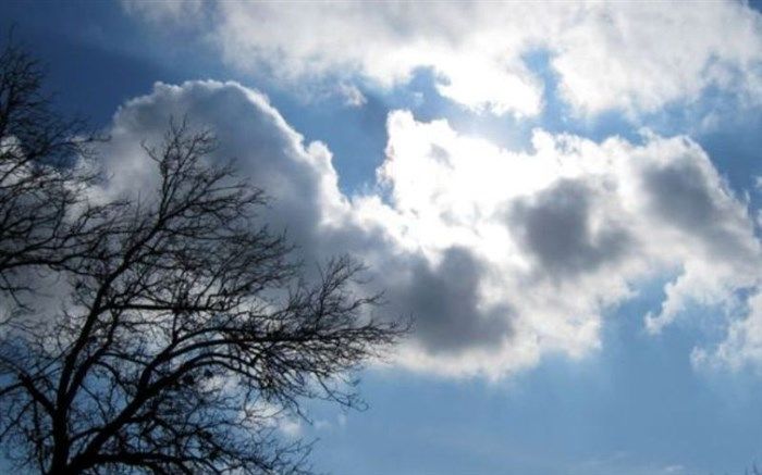 آسمان گیلان در نخستین روز تابستان نیمه ابری همراه با رگبار است