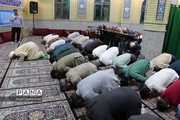 کرسی تلاوت قرآن کریم در اسلامشهر