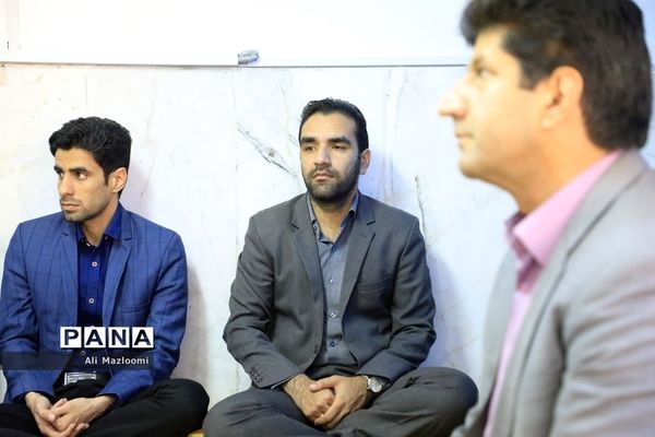 دیدار اعضای شورای هماهنگی مبارزه با مواد مخدر استان با نماینده ولی فقیه