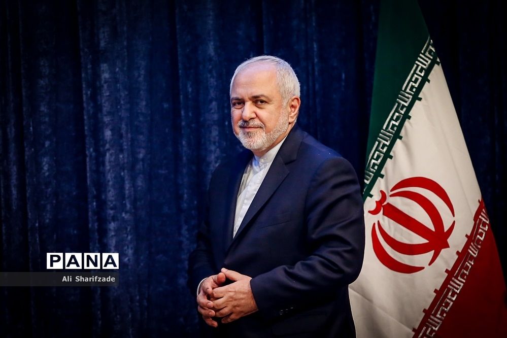 ظریف: سامانه‌ای که پهپاد آمریکایی را ساقط کرد کاملاً ایرانی است