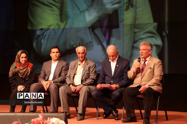 همایش تجلیل از خیرین مدرسه‌ساز استان تهران (2)