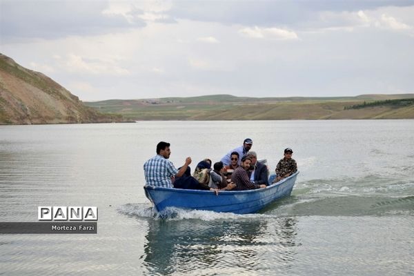 اولین جشنواره ماهیگیری با قلاب در سد سهند هشترود