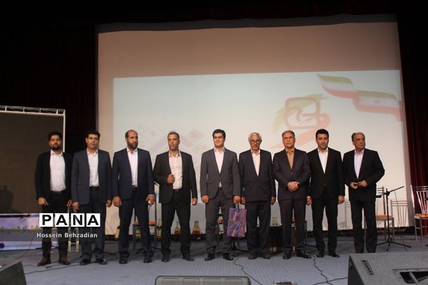تجلیل از650 نفر از قهرمانان و مدال‌آوران ورزش خراسان جنوبی