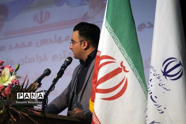 تجلیل از650 نفر از قهرمانان و مدال‌آوران ورزش خراسان جنوبی