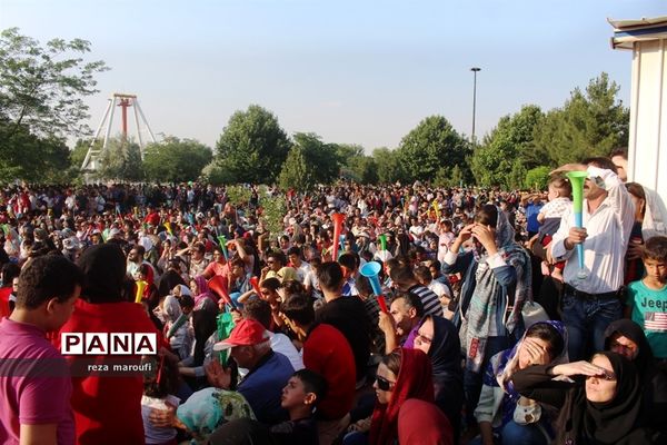 شور و شوق والیبالی در پارک های  ارومیه