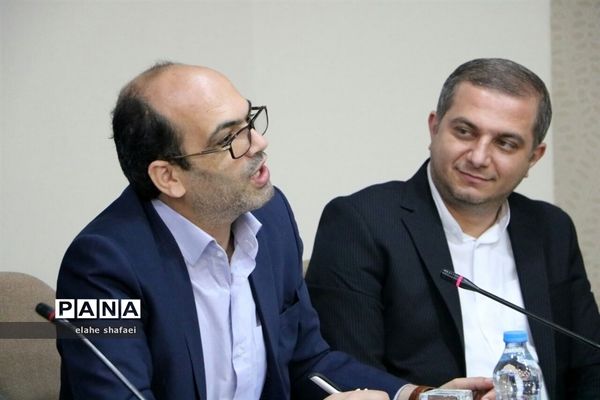 نشست خبری مدیر‌کل میراث فرهنگی،صنایع دستی و گردشگری آذربایجان شرقی