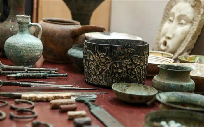کشف و ضبط بیش از 900  قطعه عتیقه و بدل توسط نیروهای یگان ویژه سازمان میراث فرهنگی فارس