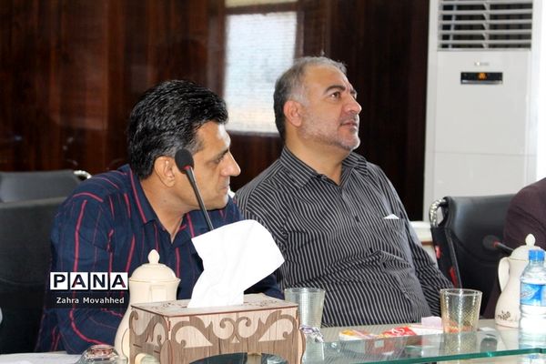 جلسه کار گروه استانی سرویس مدارس استان بوشهر