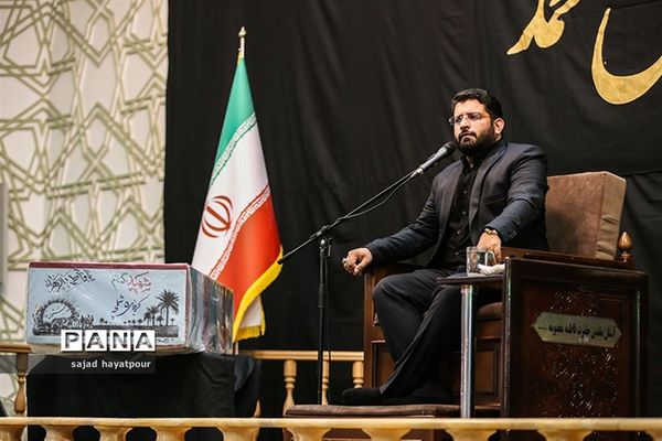 تشییع پیکر شهید گمنام در حرم حضرت معصومه (س)