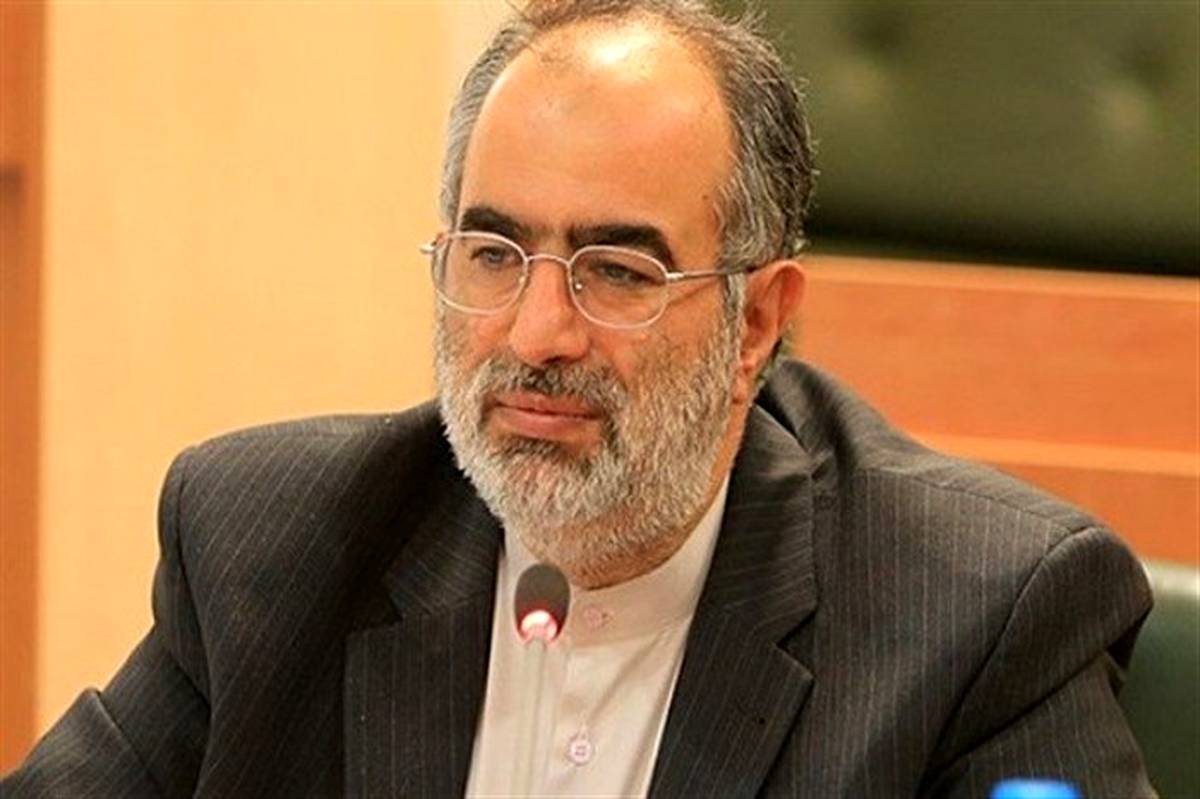 حسام الدین آشنا: شفافیت قضایی برای مبارزه با فساد ضروری است