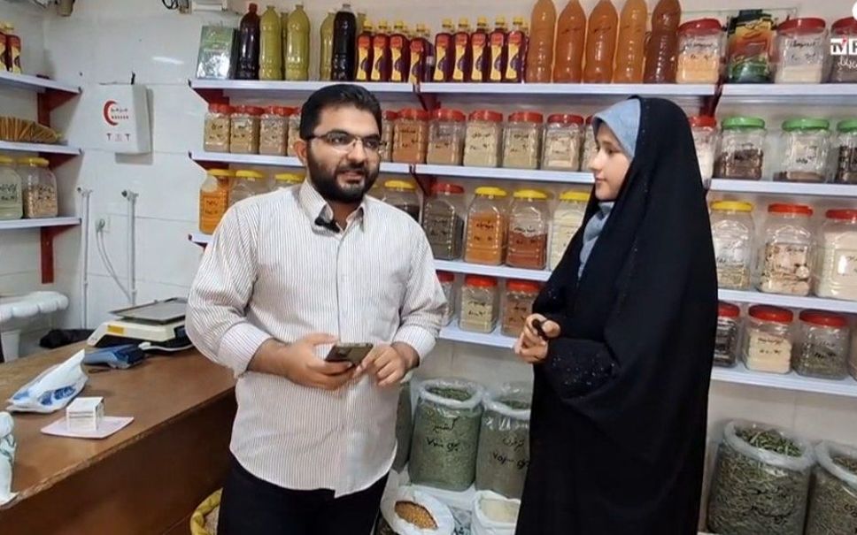 گزارش مردمی به مناسبت سالروز ولادت پیامبر اکرم(ص) و امام صادق(ع)