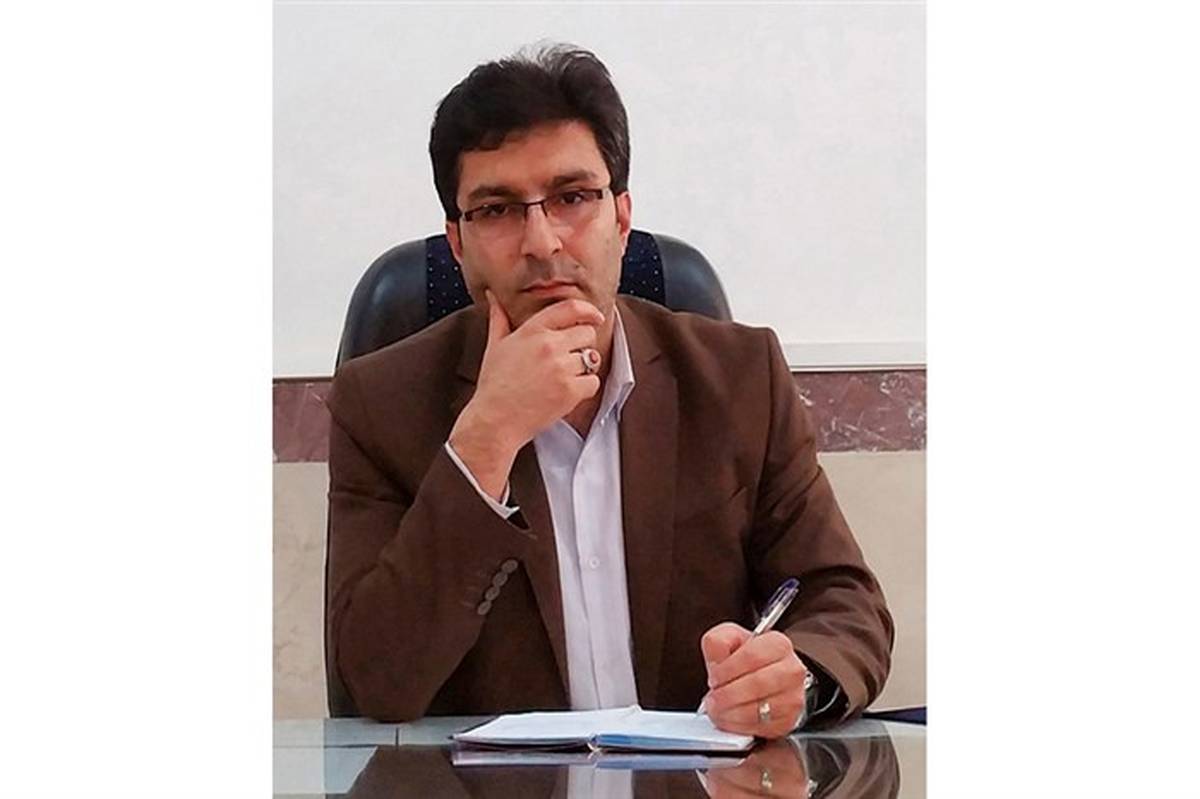 مدیر آموزش و پرورش شهرستان کامیاران ، از عوامل ستادی و اجرایی کنکور98 تجلیل کرد