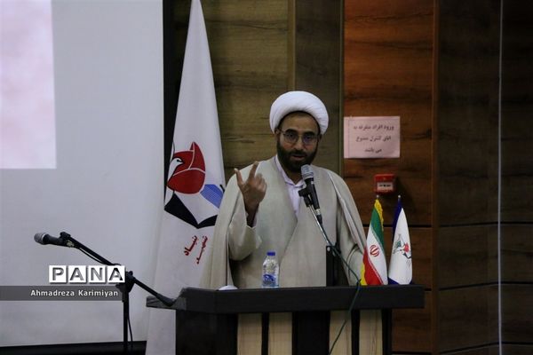مراسم تجلیل از کارآفرینان برتر شاهد و ایثارگر استان فارس