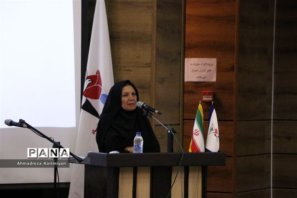 مراسم تجلیل از کارآفرینان برتر شاهد و ایثارگر استان فارس