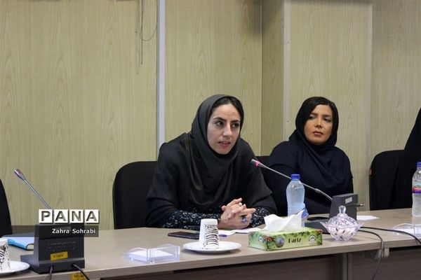 نشست مجمع مشورتی جوانان در اسلامشهر