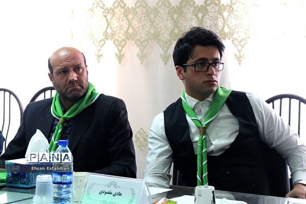 جلسه هیات رئیسه مجامع اعضاء و مربیان سازمان دانش‌آموزی آذربایجان شرقی