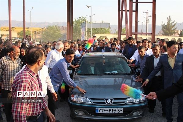 موعدعاشقان امام هشتم واستقبال باشکوه مردم در ششمین روز از دهه کرامت