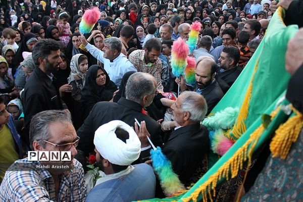 موعدعاشقان امام هشتم واستقبال باشکوه مردم در ششمین روز از دهه کرامت