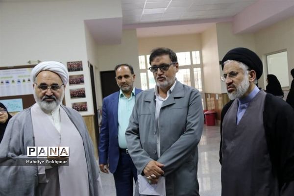 بازدید معاون حقوقی وزارت آموزش و پرورش از مدارس بیرجند و خوسف
