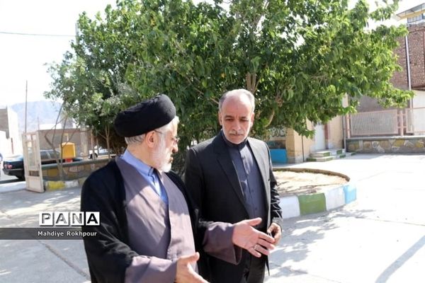 بازدید معاون حقوقی وزارت آموزش و پرورش از مدارس بیرجند و خوسف
