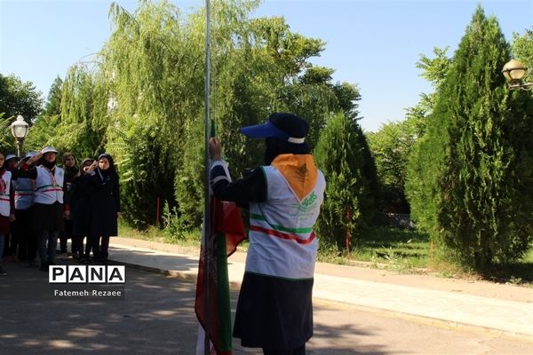 پیش اردوی ملی دانش‌آموزان دختر استان زنجان