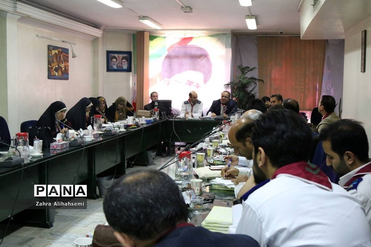 جلسه مدیران سازمان دانش آموزی مناطق ۱۹ گانه شهر تهران