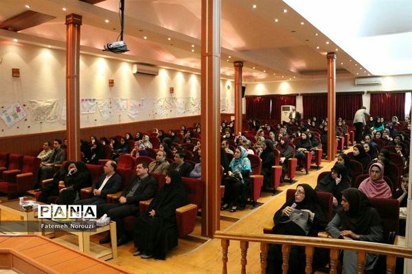 تجلیل از دانش‌آموزان و تسهیلگران برتر طرح «ماد» در مازندران