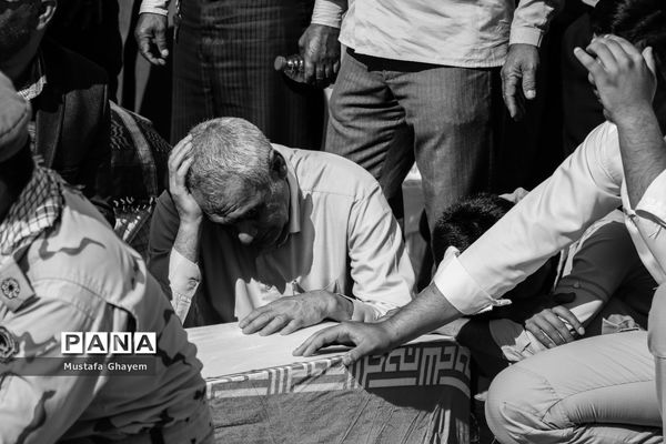 بازگشت پیکر پاک 44تن از شهدای جنگ تحمیلی از مرز شلمچه به میهن