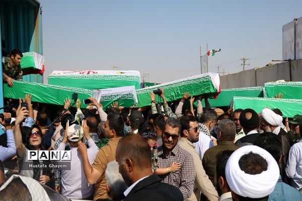 بازگشت پیکر پاک 44تن از شهدای جنگ تحمیلی از مرز شلمچه به میهن