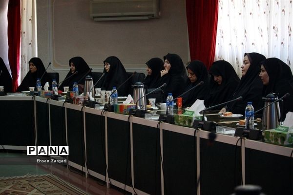 نشست تخصصی  حجاب بانوان آموزش و پرورش آذربایجان شرقی