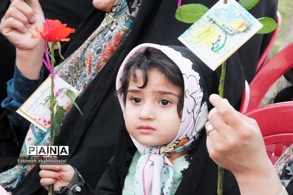 تجمع بزرگ مردمی حافظان حریم خانواده در شهرستان فیروزکوه