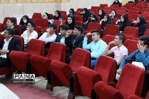 اختتامیه دومین نشست مشورتی پارلمان دانش‌آموزی استان یزد