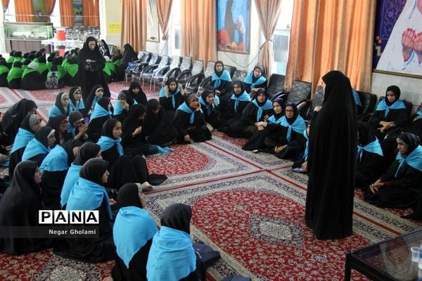 چهاردهمین دوره اردوی زیارتی دانش‌آموزان دختر زیارت‌ اولی سراسر کشور در مشهد مقدس