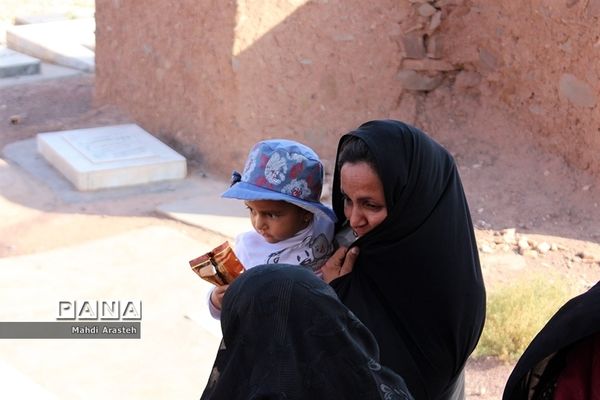 ورود کاروان زیرسایه خورشید به شهرستان دیارگل‌های نرگس استان خراسان جنوبی