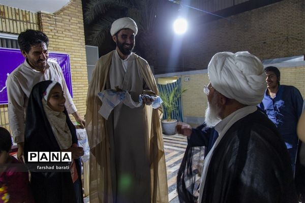 نمایشگاه نقاشی و سفالگری کودکان در دفتر امام جمعه یزد
