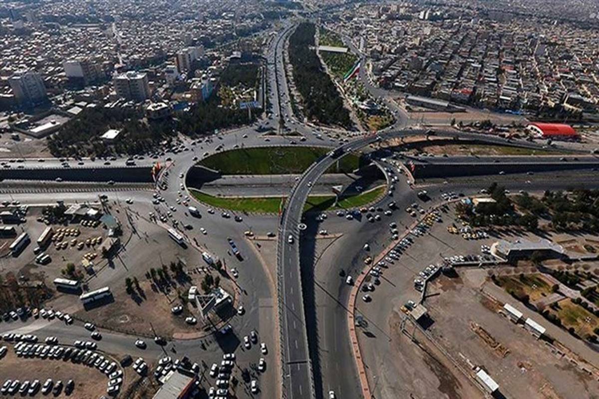 ورودی قم از سمت آزاد راه تهران باید ساماندهی شود