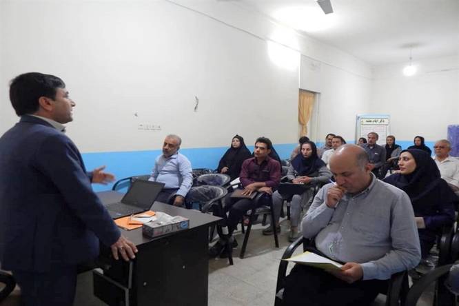 جلسه توجیهی لباس فرم مدارس دشتستان