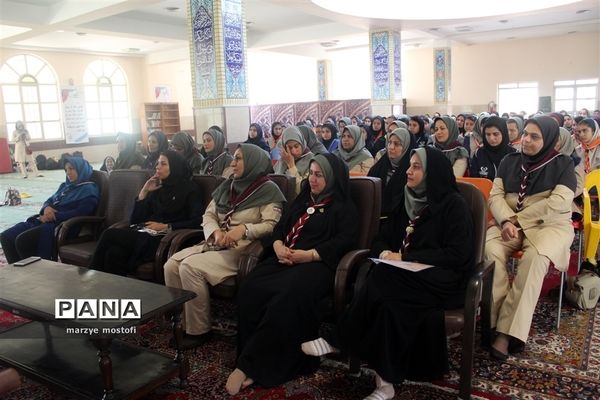 برگزاری نخستین روز از اردو استانی دانش آموزان پیشتاز دختر فارس
