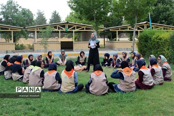 برگزاری نخستین روز از اردو استانی دانش آموزان پیشتاز دختر فارس