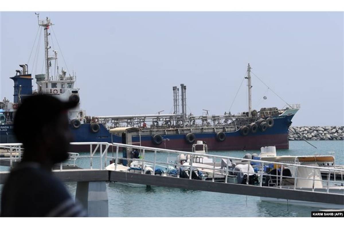 آسوشیتدپرس: نفتکش اماراتی در تنگه هرمز ناپدیده شده است
