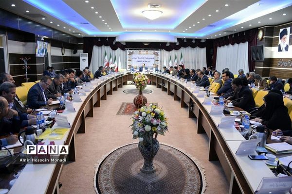 جلسه مشترک شورای معاونان اداره‌کل ومدیران و روسای آموزش و پرورش نواحی و مناطق استان