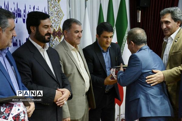 جلسه مشترک شورای معاونان اداره‌کل ومدیران و روسای آموزش و پرورش نواحی و مناطق استان
