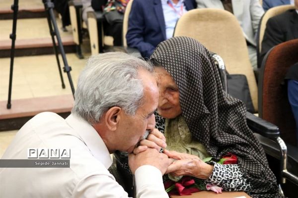 جشن گرامی‌داشت یکصدومین سال تاسیس آموزش و پرورش شهرستان آباده