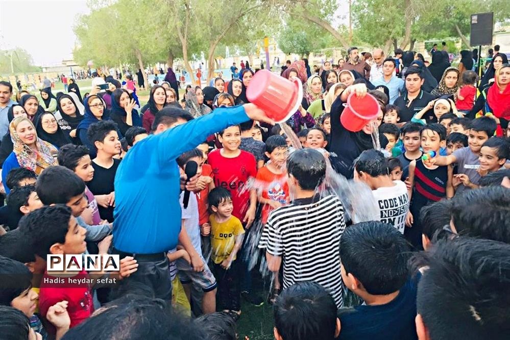 دومین جشنواره آب بازی در پارک والفجر برازجان