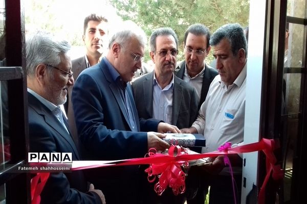 سفر وزیر بهداشت، درمان و آموزش پزشکی کشور به شهرستان فیروزکوه