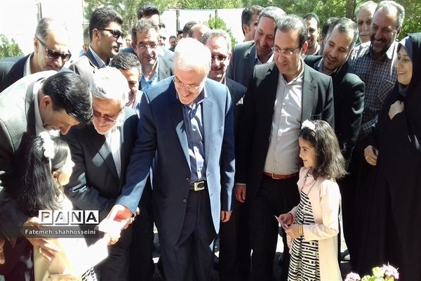 سفر وزیر بهداشت، درمان و آموزش پزشکی کشور به شهرستان فیروزکوه