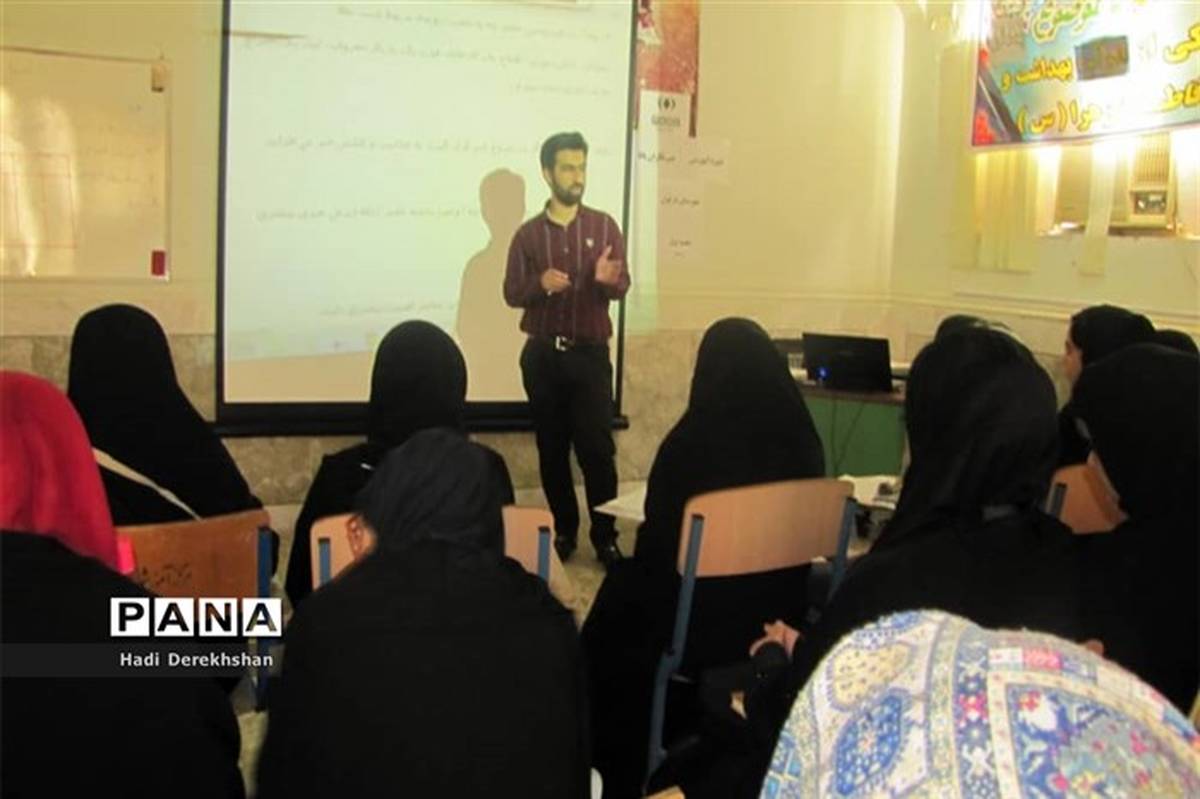 برگزاری اولین جلسه از کارگاه آموزش خبرنگاری در دزفول