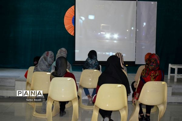 غنی‌سازی اوقات فراغت  در کانون پرورش فکری کودکان ونوجوانان گله‌دار