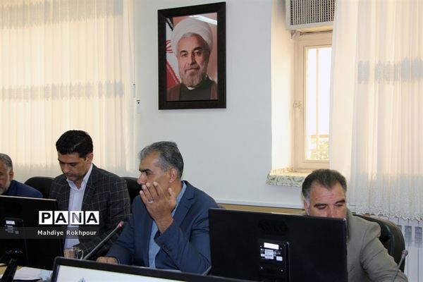 چهارمین نشست کارگروه ساماندهی ونظارت بر لباس فرم مدارس